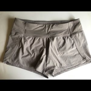 Lululemon Speed Up Shorts 2.5” Size 8